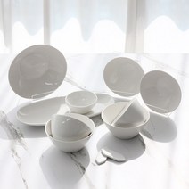 쓰임 라피네 2인 홈세트 11p, 공기 2개+ 대접2개+ 소스볼1개+ 찬기 소 2개+ 찬기 대 1개+ 타원접시 1개+ 수저받침 2개