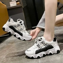 심플 캐주얼 룩 어글리 운동화