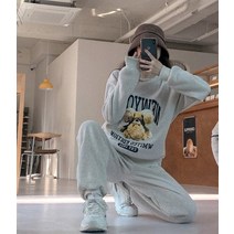 큐니걸스 여성용 기모안감 155cm 뉴욕곰댕 맨투맨 + 조거팬츠 세트