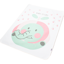 베이비스토리 코끼리 품은 사과 방수요, 혼합색상