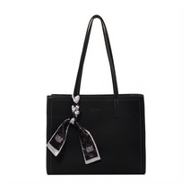 스퀘어 스티치 스트랩 미디엄 숄더백