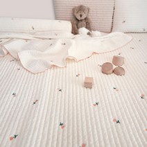 비비앤아이 100수 피그먼트 누빔 아기침대패드, 꽃누빔