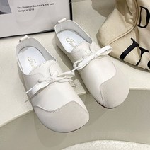 여성용 청바지에 어울리는 둥근헤드 반반 단화