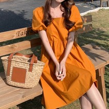 셀레네 스퀘어 넥라인 프첸치 원피스