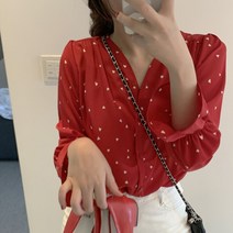 모네타 러블리 하트 블라우스