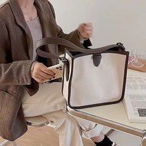 플랜데이 모던 데일리 포켓 사각 숄더백