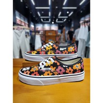 (VANS) 보드화 남여공용 스니커즈 플라워 어센틱 (멀티컬러) (VN000QERBML)(1144483)