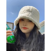 와이케이하우스 모자 여성 가을과 겨울 조수 양고기 봉제 어부 작은 복고풍 야생 따뜻한 일본 그물 붉은 분지 모자를 보여주는 한국어 버전_69313