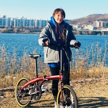 벨로샵 콘스탄틴 아이코닉 접이식 7단 미니벨로 자전거 폴딩 여성용 티티카카 포르코 디스크브레이크 20인치, 블랙