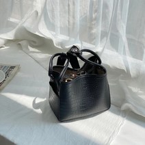 모던 린디 스퀘어 크로크 사각 가죽 숄더백