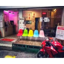 버스정류장 의자 농구장 카페인테리어 등받이 야구장 운동장 공원 줄 대기 주입 슈퍼마켓 줄 공공 휴식 병원 플라스틱 공항 대기 세 사람, 5인용 프로스트 컬러