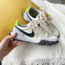 나이키 우먼즈 와플레이서 크리에이터 페일아이보리 CT1983-102 팀레드 CT1983-103