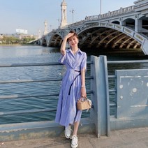 블루 스트라이프 한국 스타일 중간 길이 허리 꽉 라인 드레스 여성 여름 2022 복고풍 셔츠 칼라 드레스 빠른배송