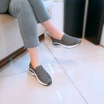 제이시 소가죽 여성 여름 슬립온 볼넓은 큐빅 운동화 5cm 그레이 K010 착