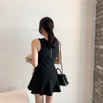 뒷지퍼 블랙 프릴 미니원피스
