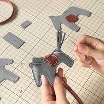 소가죽 DIY 키트 - 포니 팬던트, 네이비