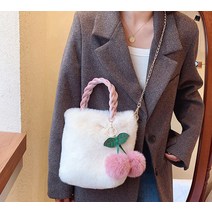 복실 페이크퍼 앵두 크로스백