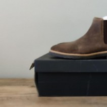 [해외]남자첼시부츠20124042 Banana Republic Kenley Suede CREPE SOLE Chelsea Boots Mens US Size 8.5 Brown