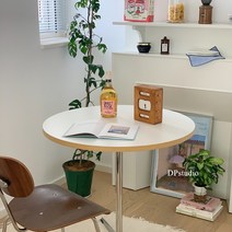 프리츠 한센 테이블 오마주 다이닝 식탁, 올 화이트 스퀘어 80