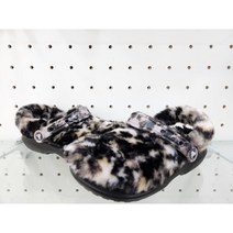 [크록스] 클래식 퍼 슈어 성인 털샌들 207303-0C4