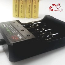 울브스 리튬이온 배터리 4구 충전기 USB충전기 WOL-4CR