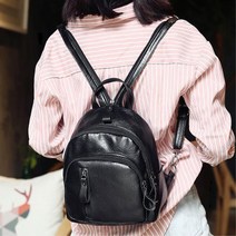 세련된 가죽느낌 중년여성 블랙 미니 여행 백팩 50대 등에메는 추천 출퇴근