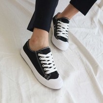 여성 스니커즈 검은색 운동화 나들이 코디 패션 신발