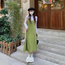 DFMEI 벨벳 나시 원피스 여 봄여름 고급감 브이넥 이너 롱스커트 미니멀 멜빵 스커트입니다.
