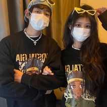 색다른 커플룩 맨투맨 봄가을표 고급스러움 앙증맞은 오버사이즈 맨투맨 발렌타인 선물