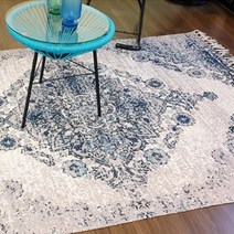 취향저격 태슬 무늬러그 100x150 거실카페트 안방 침실 매트