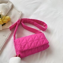 솔리드 컬러 패션 패디드 퀼트 크로스 바디 백 여성용 벨트 버클 숄더 백 공간 면화 핸드백 지갑