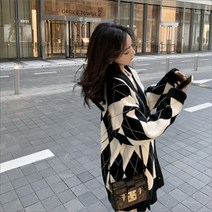 바로배송 클레식가디건 간절기옷 완소템 체크무늬 아가힐 다이몬드무늬 걸치기좋은 코디아이템
