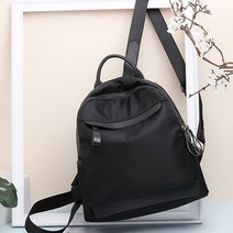 유행을 타지 않는 깔끔 블랙 디자인 여성 외출 백팩 버킷 투웨이 데일리 무지 엄마 PVC 대학생 가죽