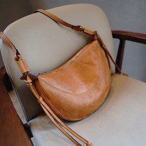 미니 라운드 크로스 숄더백 미스데어 맞춤 베지터블 소가죽 빈티지 반원형 말안장 만두 백