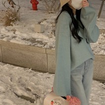 유.블리 골지 나팔소매 라운드 니트