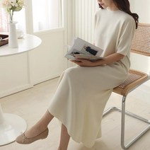 홀가먼트 심플 울원피스 1114377DRESS amp SET 니트원피스 라운드넥 블랙 Black 아이보리 Ivory L베이지