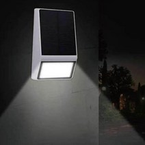 벽외등 선없는조명 공사없는 간단한 설치 잔디 리조트