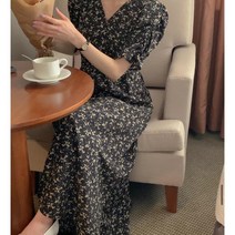 여성 잔꽃무늬 브이넥 롱 원피스