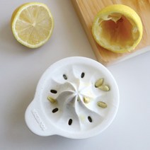 레몬 착즙기 즙짜기 스퀴즈 레몬즙 스퀴저 cuppedia usb 자기 충전식 미니 과즙 짜는기구 컵 새로운 휴대용 여행 주스 전기 과즙 짜는기구 컵, 하얀, 협력사