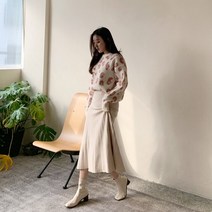 치코엘라ㅡ 무에드 호피 라운드니트