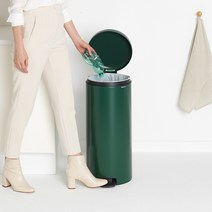 Brabantia Brabantia 발로 작동하는 쓰레기통 30L 스테인레스 스틸 가정용 주방 뚜껑이있는 대용량 쓰레기통, 30L 발로 작동하는 솔잎 그린