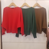 [무자크] 루즈핏 입술넥 가오리 니트티