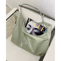 톰즈 에나멜 빅 숄더백