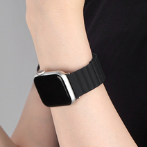 iSerise 애플워치 호환 실리콘 마크네틱 캐주얼 워치밴드 스트랩, 블랙