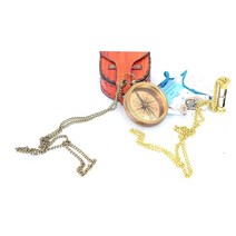 Locate Navigational Necklace Engraved Compass Antique Gift for Survival and Direction Camping Compas