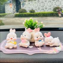 큐티 토끼 4종 차량용 피규어+받침 세트 차량 장식 소품 네비게이션 네비 내부 꾸미기 인테리어 탁상 액세서리 수지 오브제 새차 선물 T78535615622, 토끼 4개 - 회색받침 - 미니화병 세트06