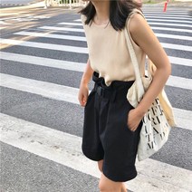 실가 한 국판 와 일 드 베 이 직 니 트 민 소 매 똥에 조 끼 속 에 베 이 직 셔 츠 를 입