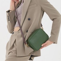 몽삭 로엘 스퀘어 카메라백 올리브그린 AL15-2039-GR