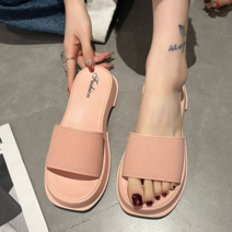 여성 발이 편한 말랑 푹신 쿠션 예쁜 아쿠아 슈즈 비올때 신는 레인 방수 비치 썸머 샌들 둥근코 끈 스트랩 봄 여름 검정 갈색 PVC 뮬 슬리퍼 3.5cm