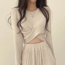 [예쁨시전] 여성 크롭 라운드 티셔츠 + 허리밴딩 팬츠 세트